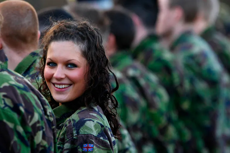 UK considers paid military “gap years” to draw young people into defence
