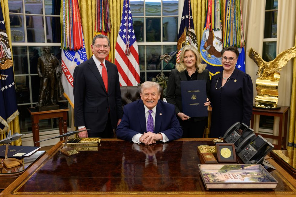 Trump, Wyoming Delegation Kill Biden-Era Buffalo Plan, Revive Future Coal Leasing in Powder River Basin