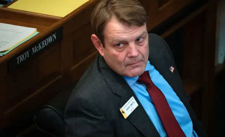 Dems to Darin Smith: “Not qualified” — and Jan. 6 is the dealbreaker