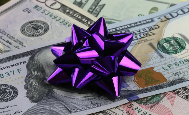 Wealthy Donors Rushed to Lock In Tax Breaks – and Donor-Advised Funds Cashed In