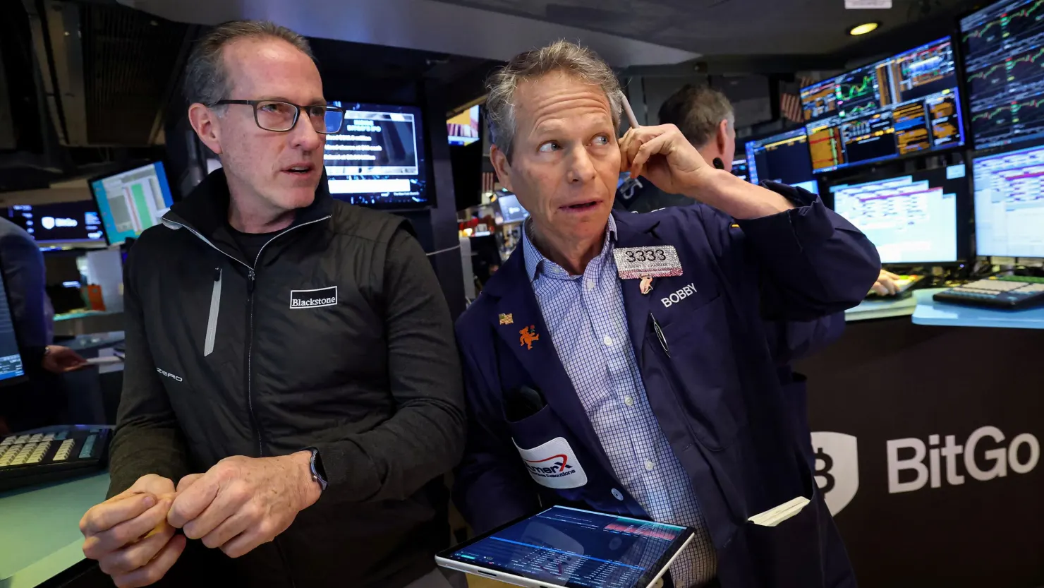 S&P 500 rises as Apple, Meta gain ahead of earnings