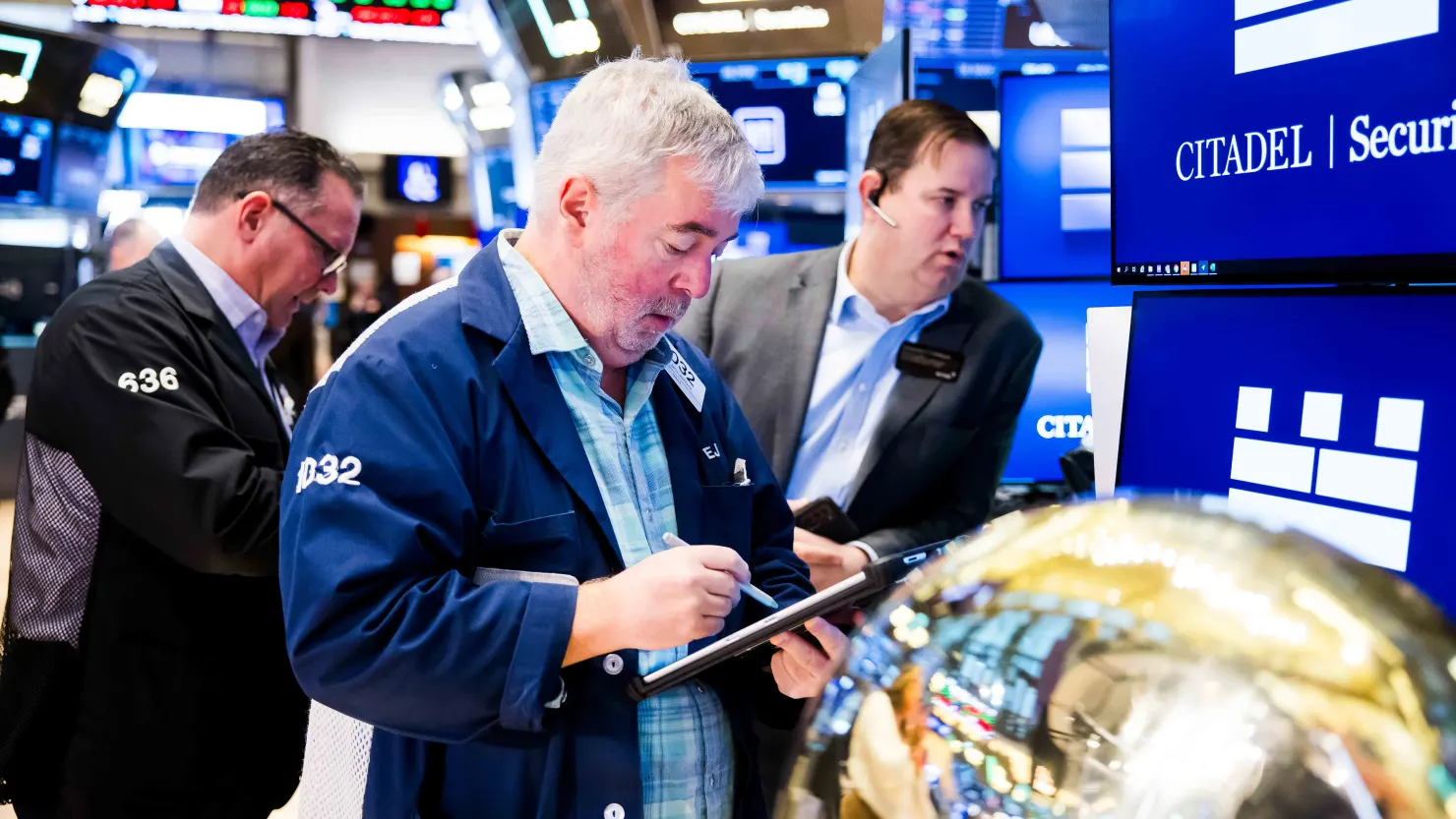 S&P 500 Finally Clears 7,000 as Chip Stocks Lead the Charge