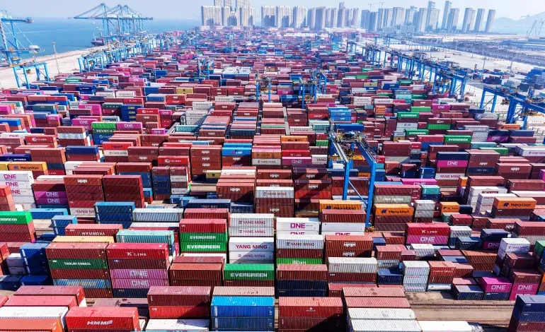 China’s trade surplus hits record $1.2tn as exporters sidestep US tariff war