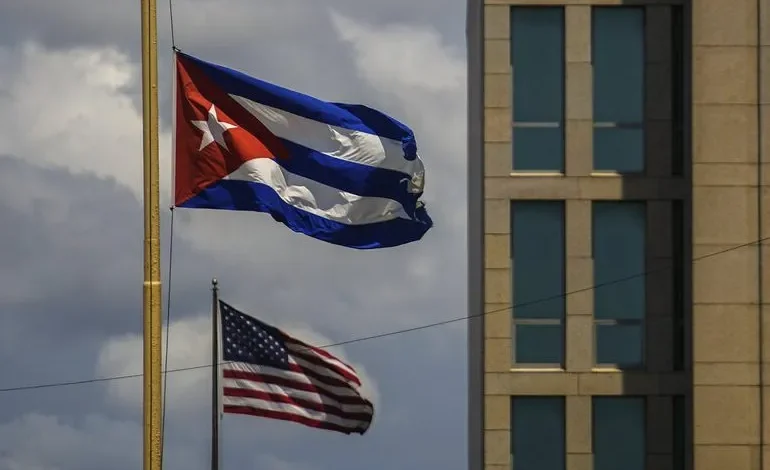 Trump cuts off Venezuelan oil to Cuba, telling Havana to “make a deal”