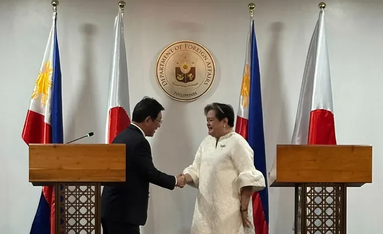Japan and Philippines Deepen Defence Ties as China Tensions Simmer