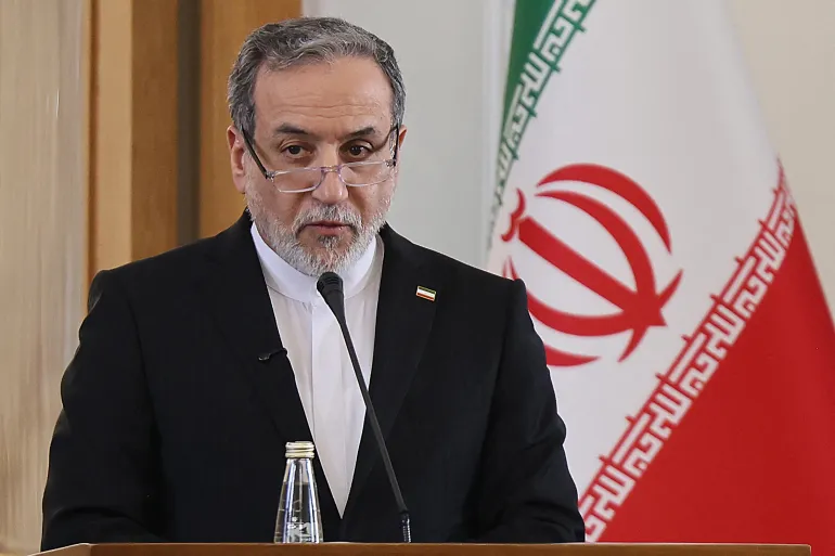 Iran tells Washington it will hit back “with everything we have” if attacked again