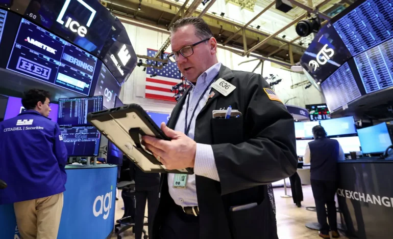 Dow Pops as Traders Rotate out of Tech and into Economy-Sensitive Names