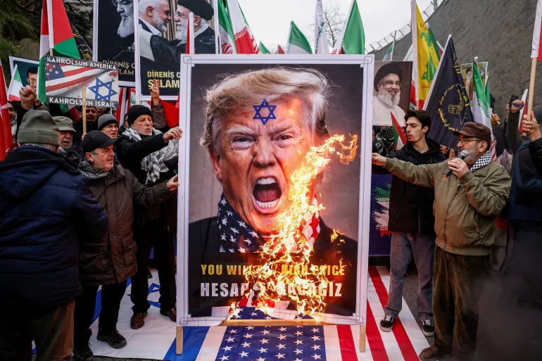 Dollar pressure and street protests: how Washington’s sanctions strategy hit Iran’s currency