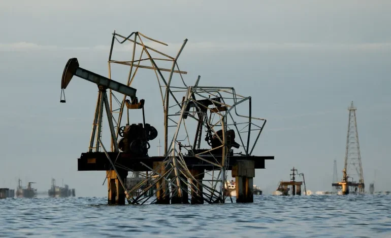 IMF warns Venezuela remains on the edge as politics and oil reshape its economic future