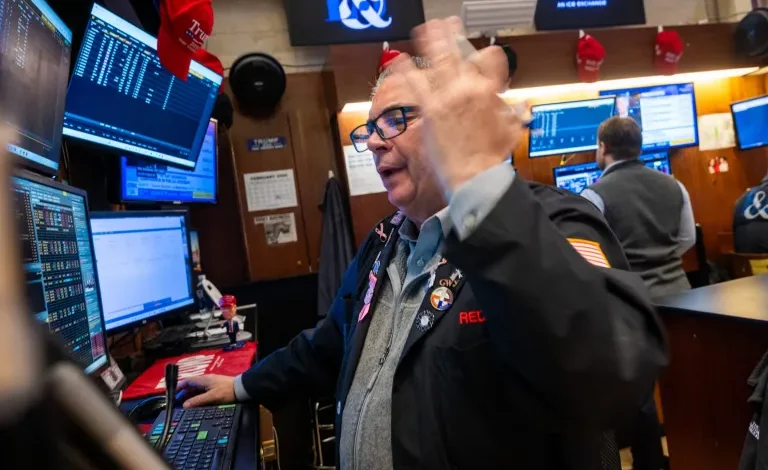 Markets Stay Mellow in a Holiday-Thinned Session