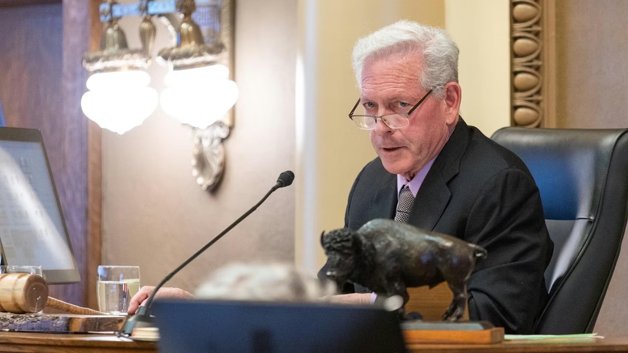 Wyoming Lawmakers Say “Hell No” to Colorado’s Proposal to Sue ICE Agents