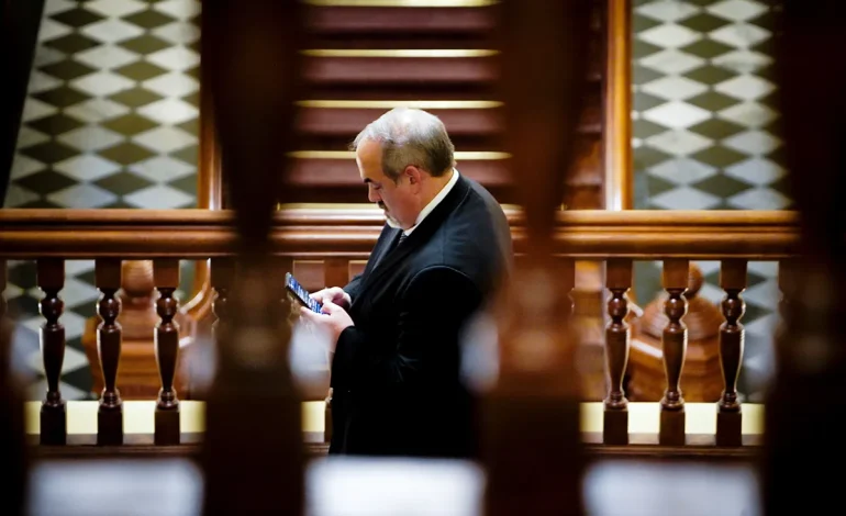 Чтение Чтение Wyoming House Advances Measures to Expand Gun Rights, Including Lower Concealed Carry Age