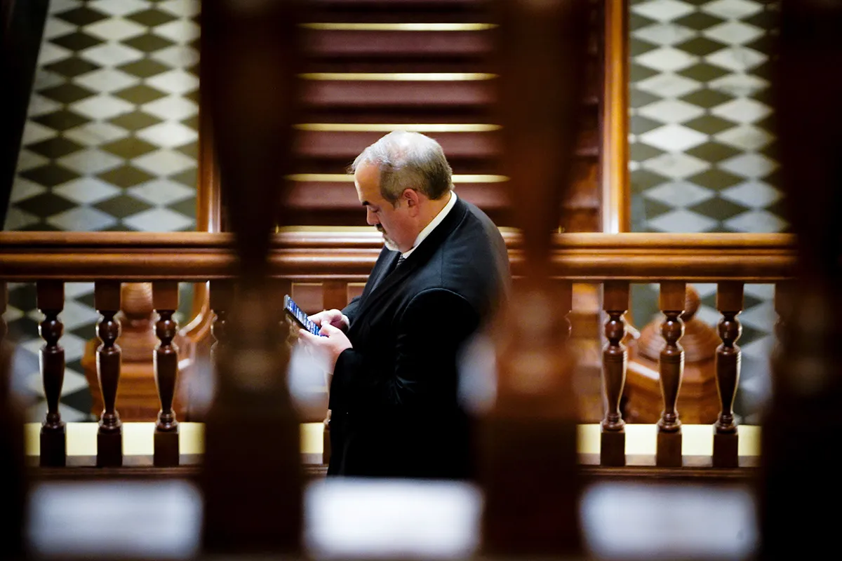 Чтение Чтение Wyoming House Advances Measures to Expand Gun Rights, Including Lower Concealed Carry Age