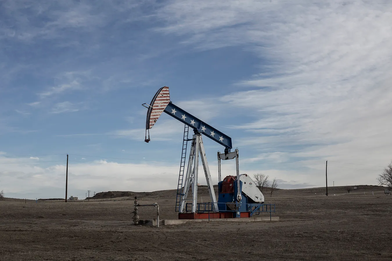 Wyoming Lawmakers Propose Taxpayer-Funded Boost for Fossil Fuels, Excluding Wind and Solar