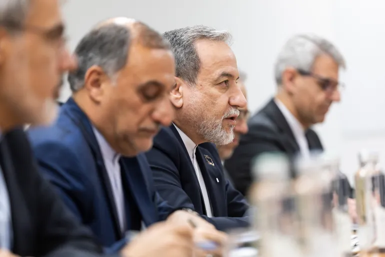 Iran cites “encouraging signals” as US builds military pressure ahead of Geneva talks