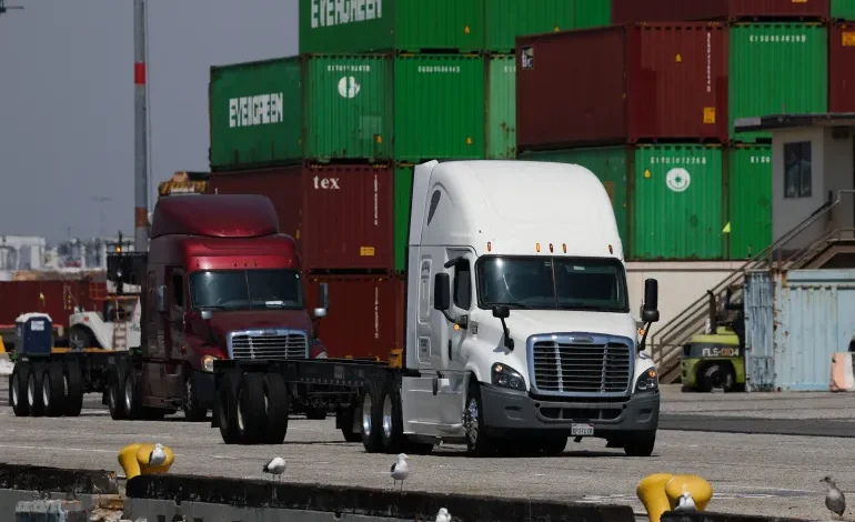 Trump reimposes global tariffs after Supreme Court setback, deepening trade policy uncertainty