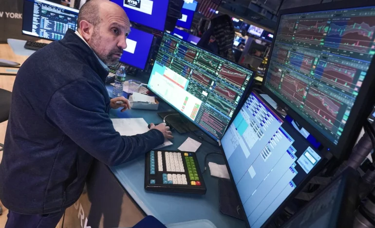 Markets flirt with fresh highs as weak holiday sales nudge yields — and hopes for Fed cuts — higher