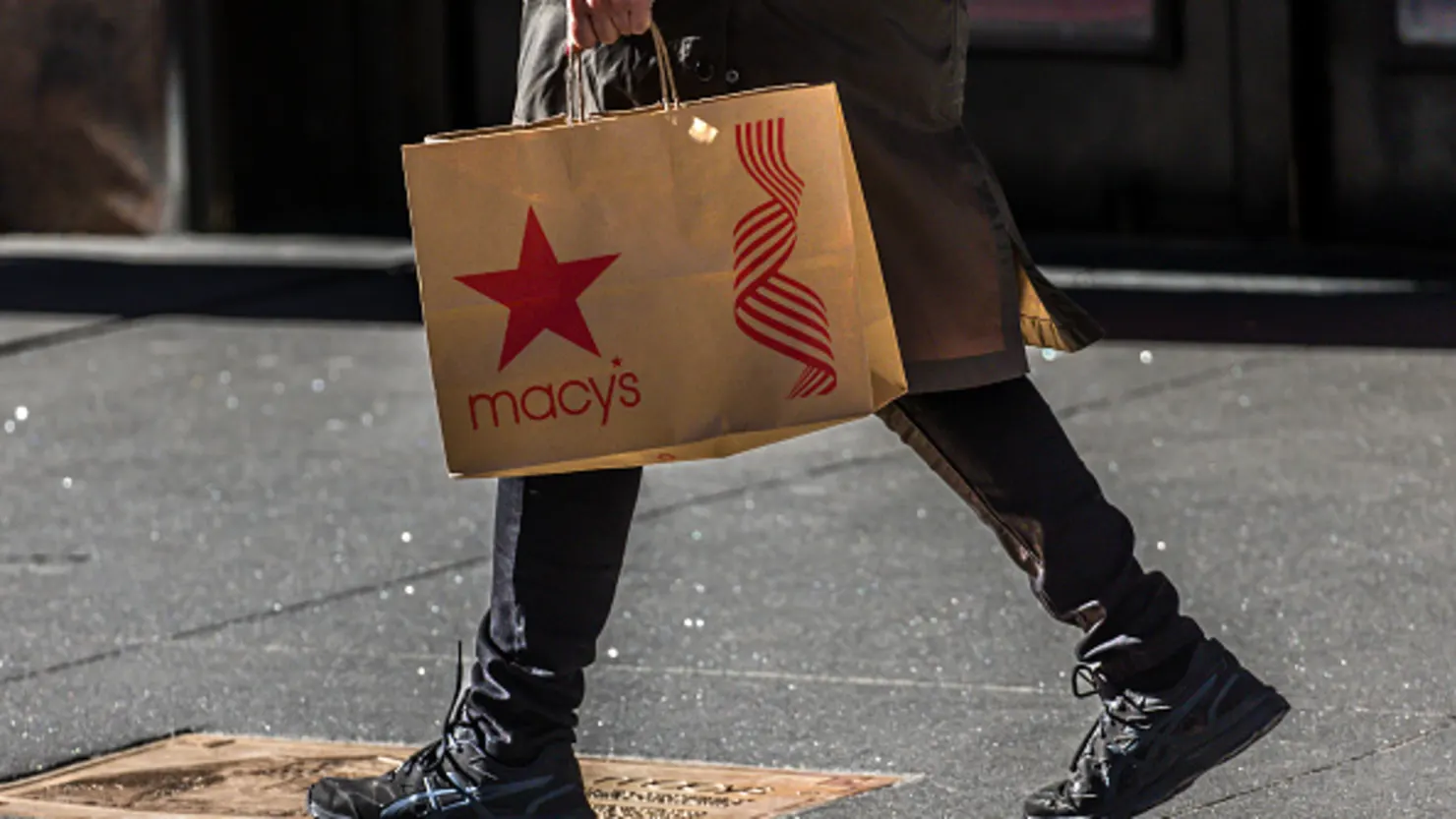 Macy’s Revamp Shows Promise — but Sales Are Still Set to Slip this Year