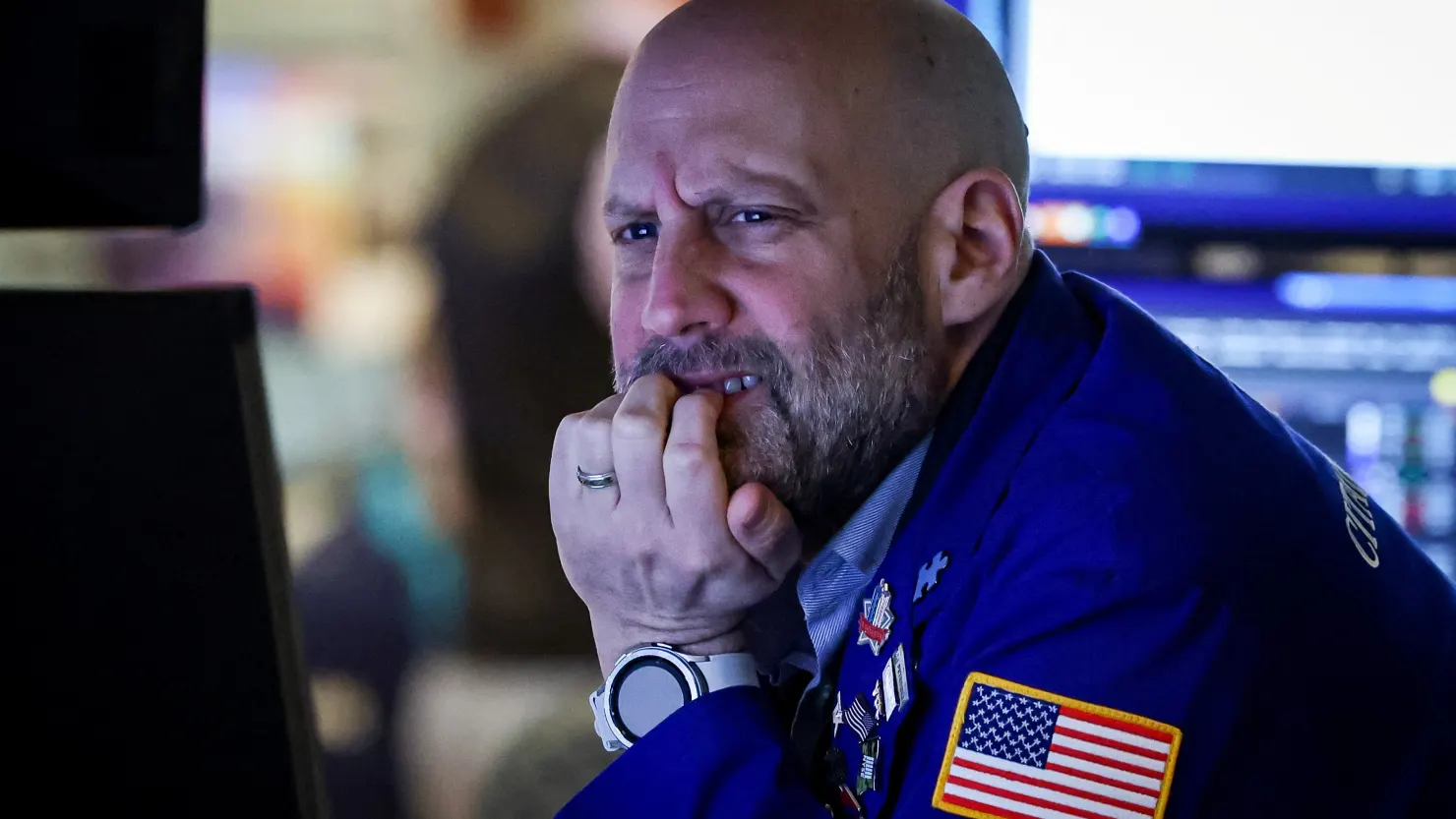 Markets Freak out — Dow Slides ~1,140 Points as Iran War Fans Oil and Inflation Fears