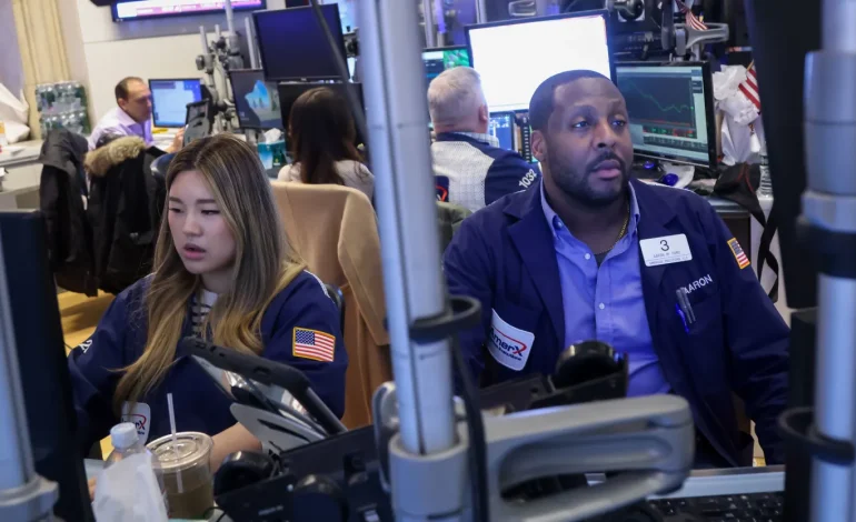 Bond Yields Ease as Powell Cools Rate Hike Talk Despite Oil Shock