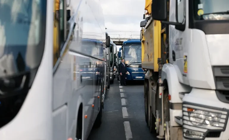 G7 moves to steady energy markets as Iran war drives oil surge