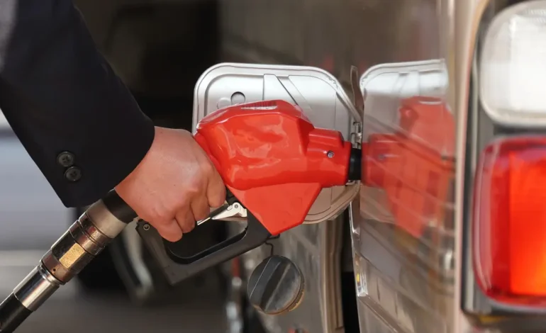 Oil Climbs Past $100 as US-Iran Tensions Flare, Gold Loses its Shine