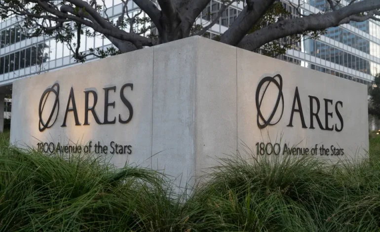 Investors Rush for the Exit as Ares and Apollo Clamp Down on Private Credit Funds