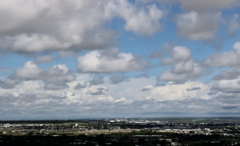 Central Wyoming faces 80-degree tinderbox before Thursday cold front