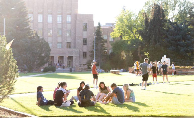 University of Wyoming unveils two finalists for president