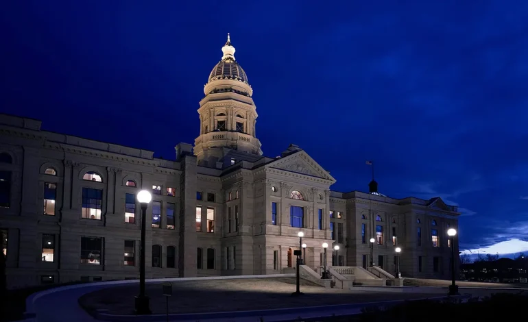 Wyoming Lawmakers Recess Until Wednesday, Setting Up Potential Veto Override Votes