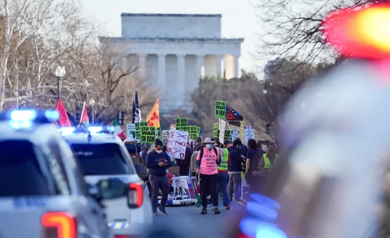 Early poll shows US public cool on Iran strikes as political risks mount for Trump