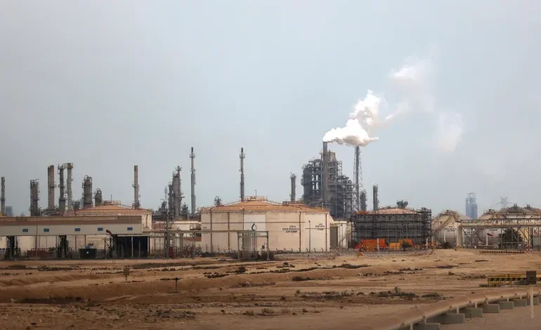 Oil Rockets Past $90 as Gulf Shipping Grinds to a Halt — $150 a Barrel Is Now on the Table