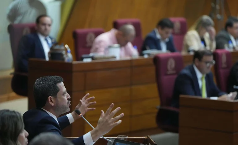 Paraguay approves defense deal allowing temporary presence of US forces