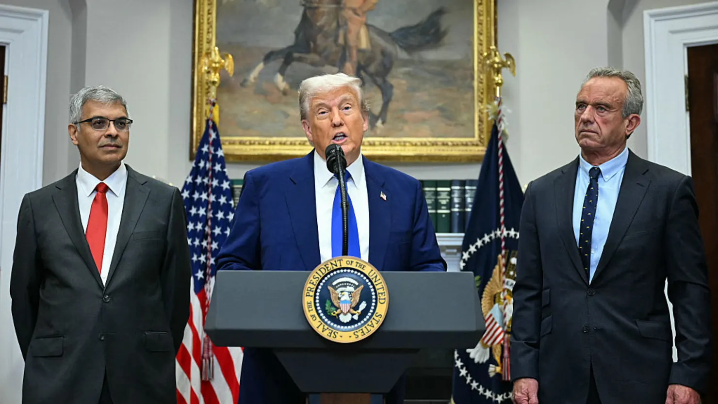 Trump Eyes Massive Drug Tariffs as Pressure Mounts on Pharma Giants