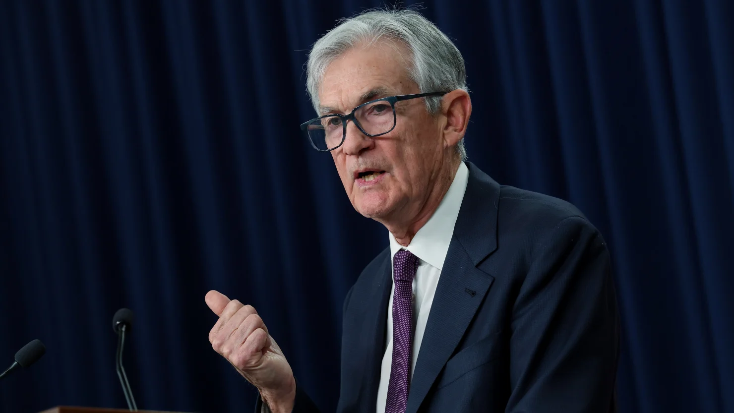 Fed Hits Pause on Rate Cuts as Iran War Throws Economic Playbook Off Track
