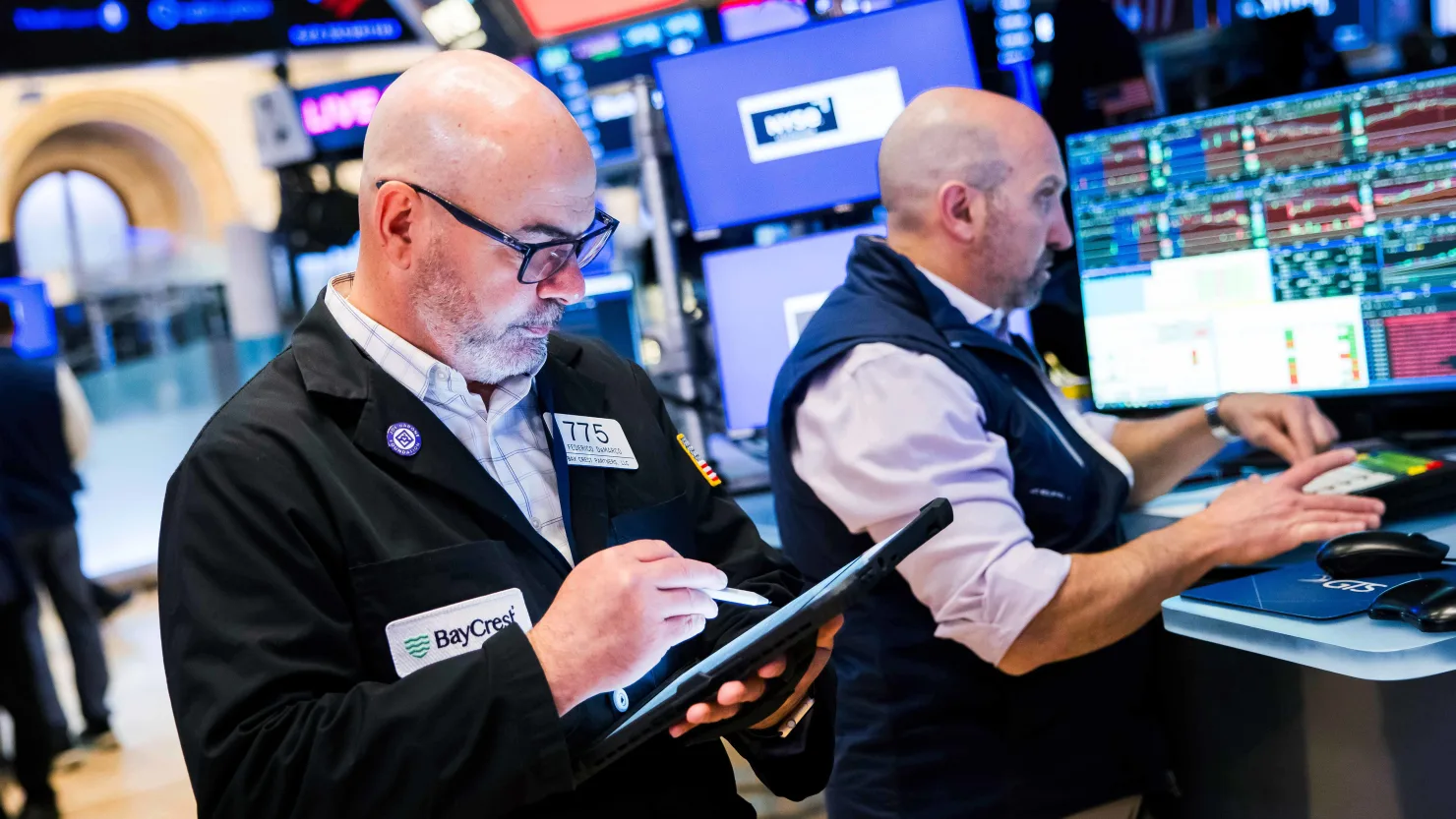 Stocks Hit Fresh Highs as Wall Street Bets the Iran War Won’t Last