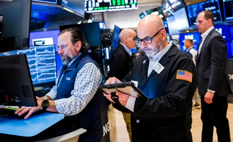 Wall Street Slips off Highs as AI Doubts and Oil Surge Rattle Tech Stocks