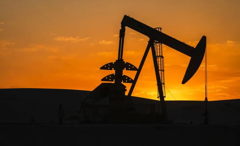 Oil Eases, Markets Edge Higher as Hopes for US–Iran Talks Resurface