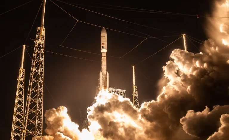 Amazon’s $11.6B Satellite Bet Takes Aim at Musk’s Turf