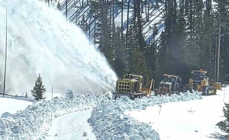 Yellowstone’s massive multi-month snow-clearing convoy reaches east entrance