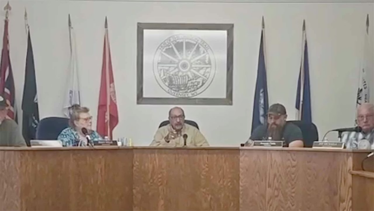 Daughter of council member kicked out after resolution on recording meeting dies