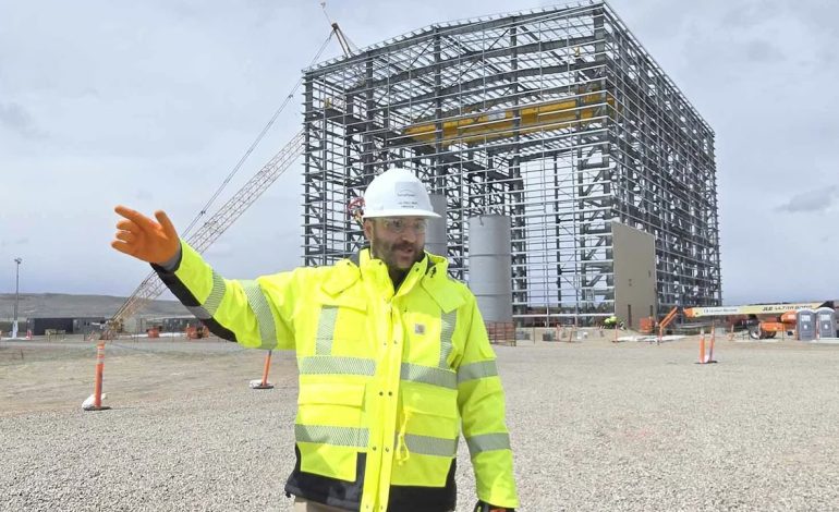 TerraPower starts building Wyoming nuclear plant despite 60 mph wind gusts
