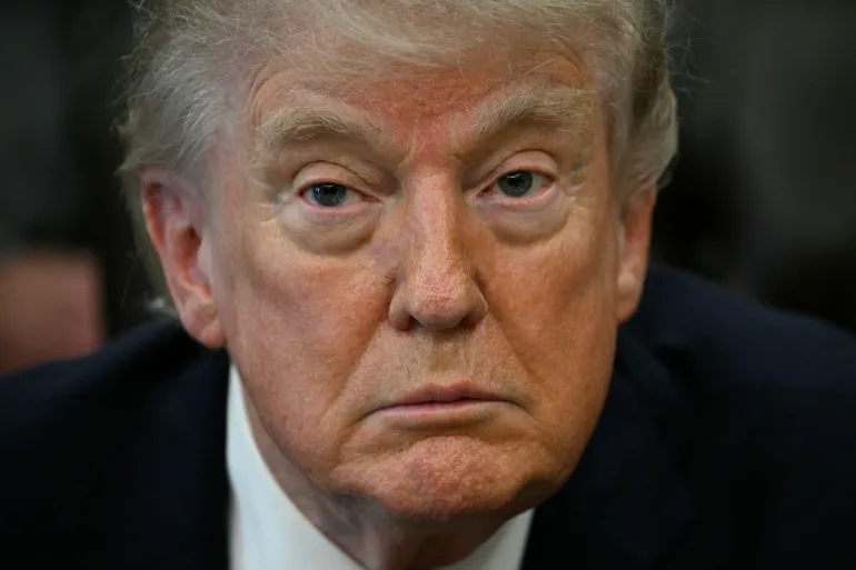 US pushes new Iran talks while threats escalate and blockade holds