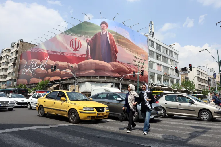 Iran signals harder line as talks with US stall