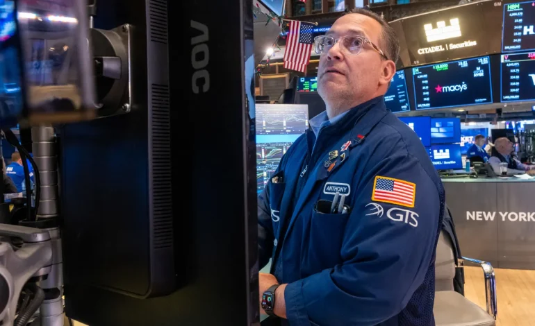 Wall Street Pushes Higher as Oil Slips on Growing Hopes for Iran Deal