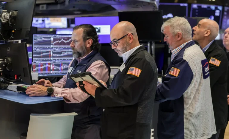 Dow Sets Fresh Record as Oil Slides and Wall Street Takes a Breather