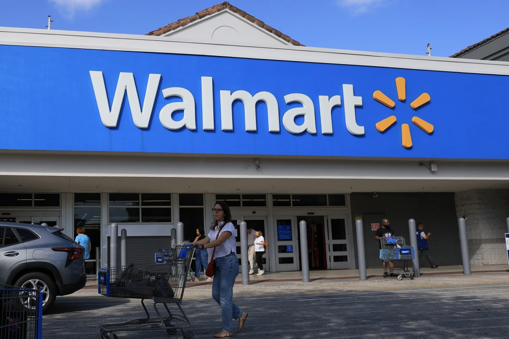Walmart Says Fuel Pain Is about to Show up at the Checkout