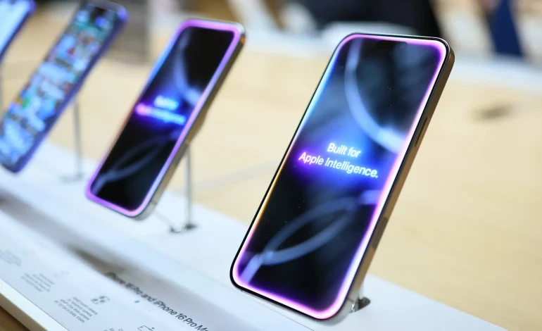 Apple’s Siri Lawsuit Could Put Cash Back in iPhone Owners’ Pockets