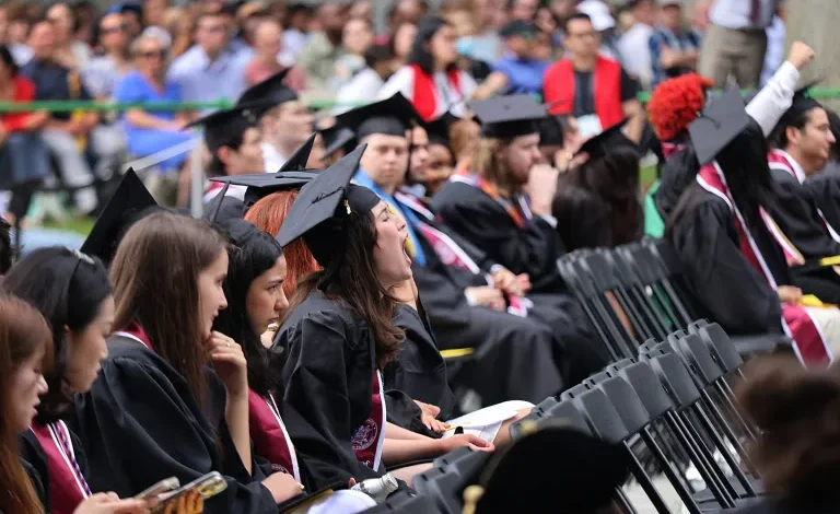 Graduates Are Booing AI Speeches at Commencements