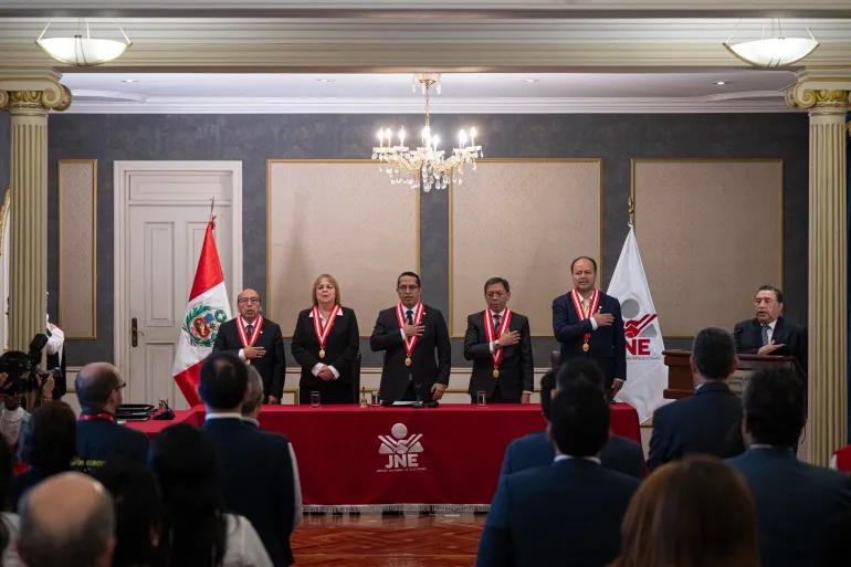 Peru Confirms Fujimori-Sanchez Runoff After Chaotic First Round